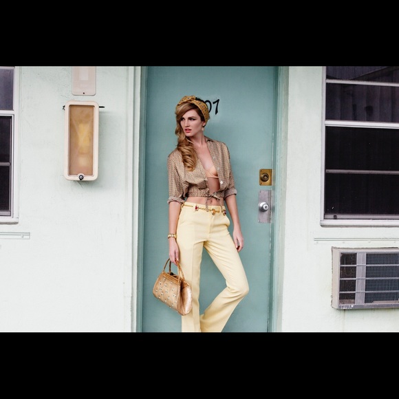 Meet your Posher, Robin - Picture 7 of 9